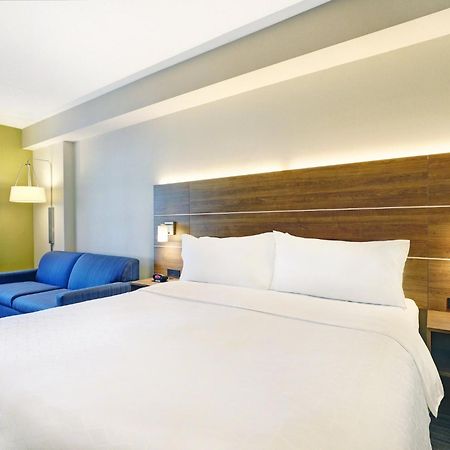 Holiday Inn Express Whitby Oshawa By Ihg Buitenkant foto