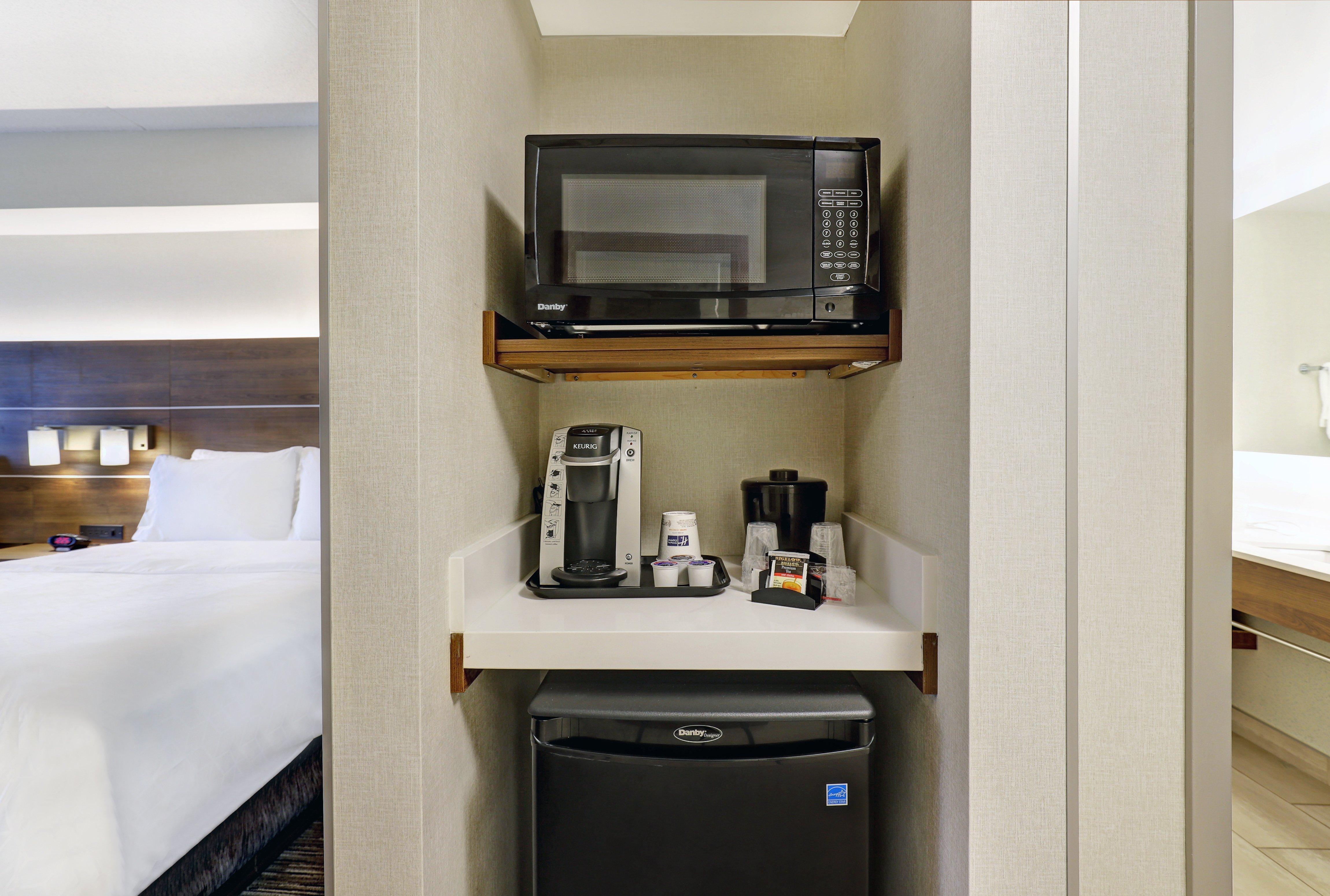 Holiday Inn Express Whitby Oshawa By Ihg Buitenkant foto
