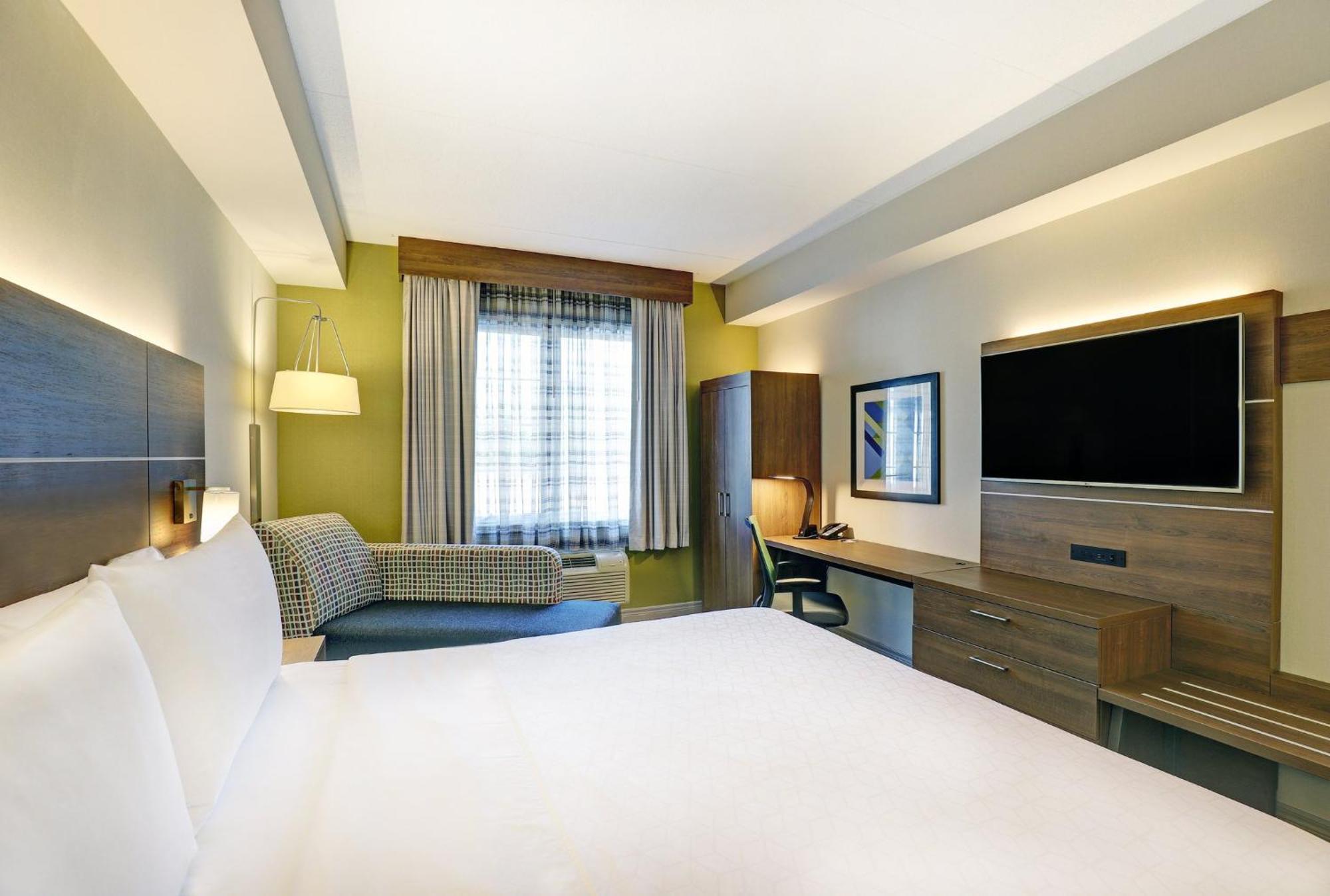 Holiday Inn Express Whitby Oshawa By Ihg Buitenkant foto