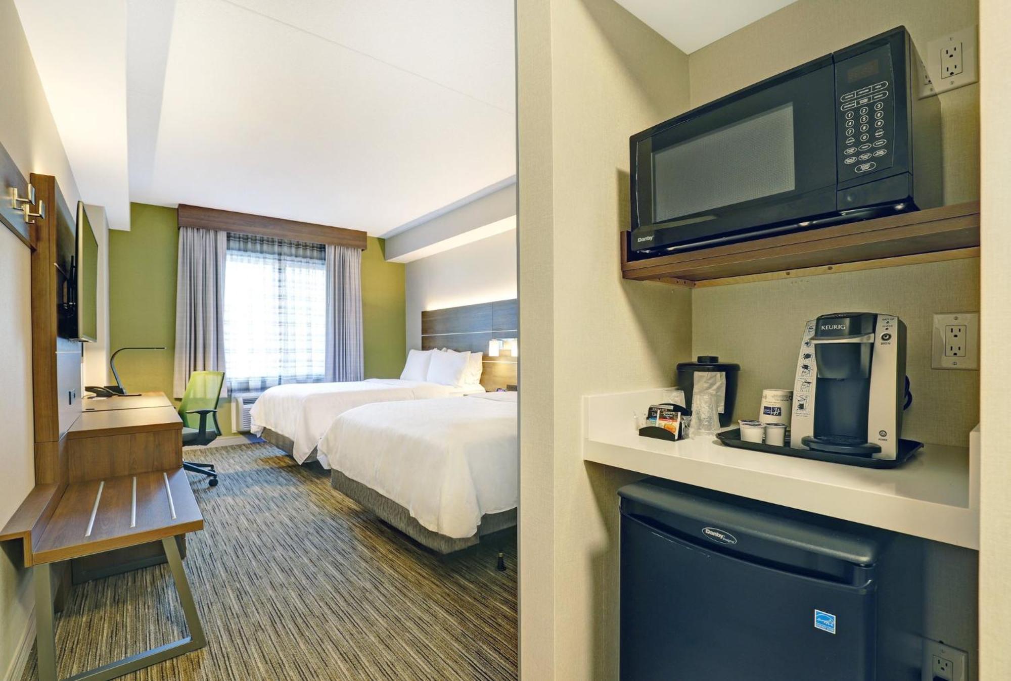 Holiday Inn Express Whitby Oshawa By Ihg Buitenkant foto