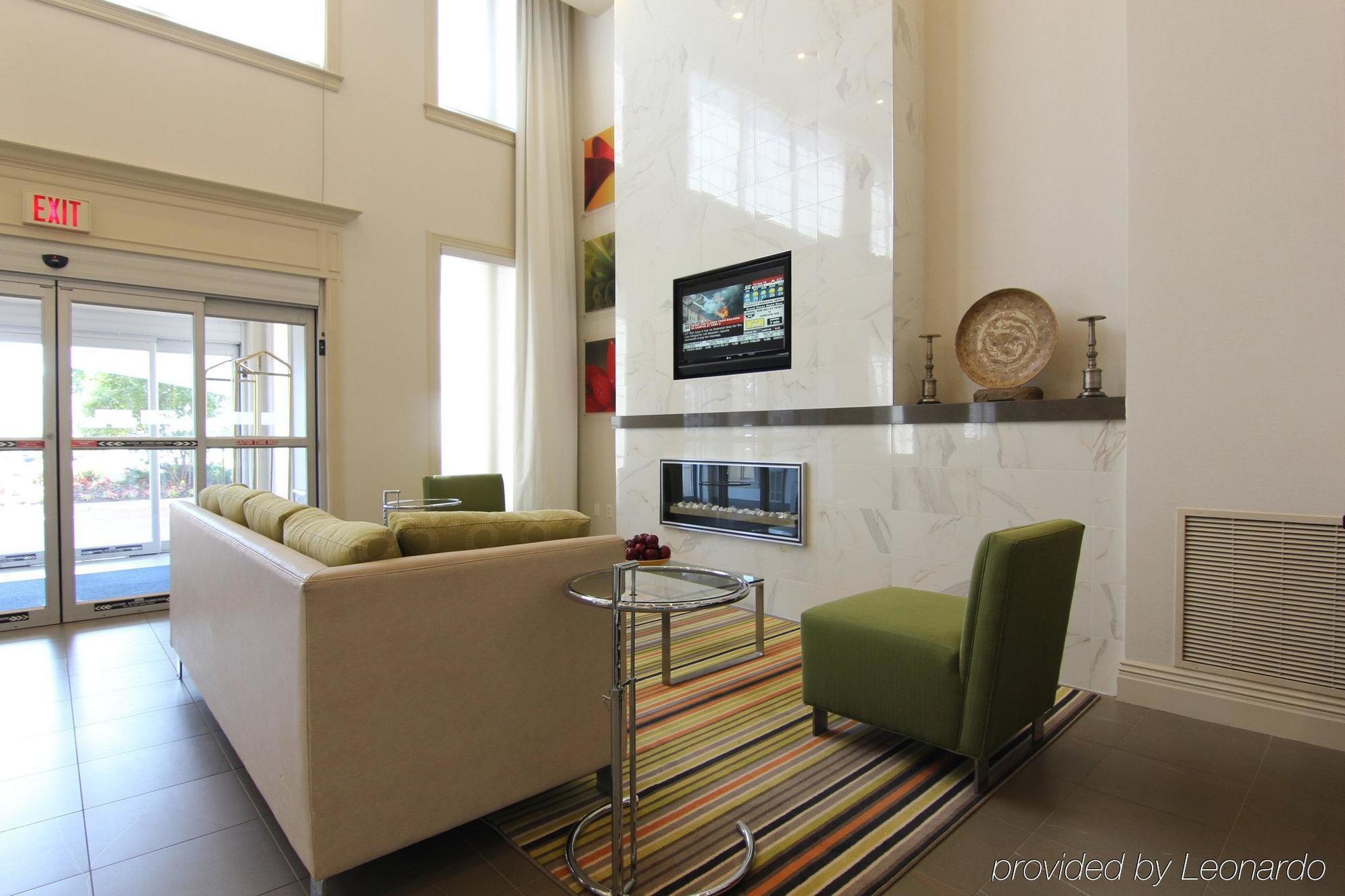 Holiday Inn Express Whitby Oshawa By Ihg Buitenkant foto