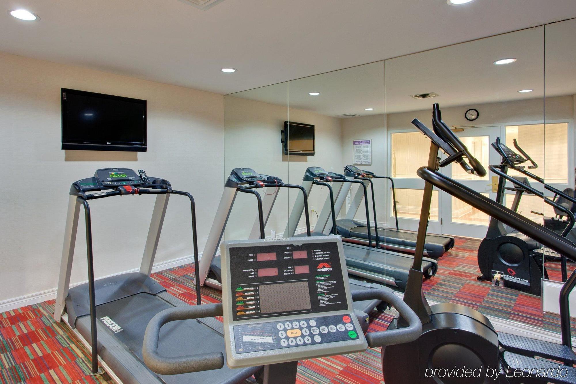 Holiday Inn Express Whitby Oshawa By Ihg Buitenkant foto